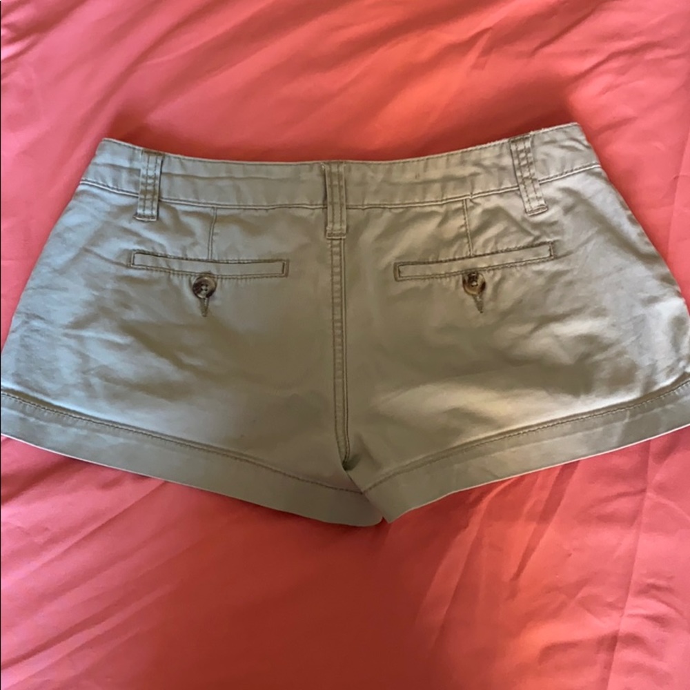 Mossimo khaki shorts